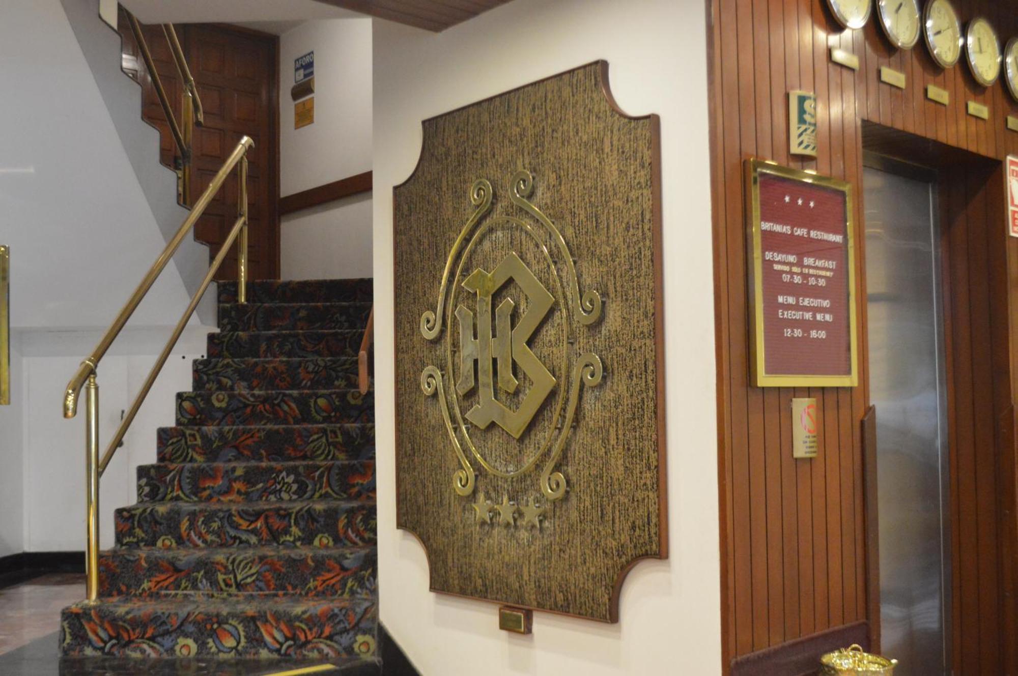 Hotel Britania San Borja Лима Екстериор снимка